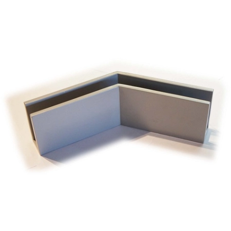 Kątownik profilowy 135 st do balustrady wewnętrznej/ zabudowy szklanej, dolny, stal malowana RAL, mocowanie proste do podłoża, wymiary 210x210mm